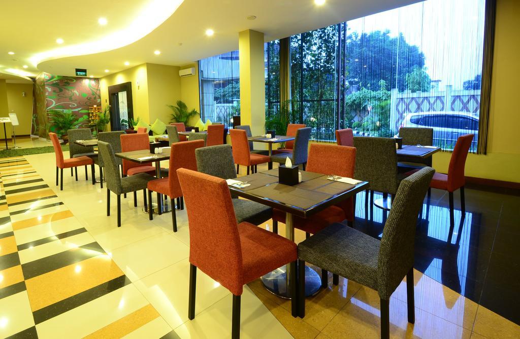 Ipb Convention Hotel Botani Square Bogor Exterior photo